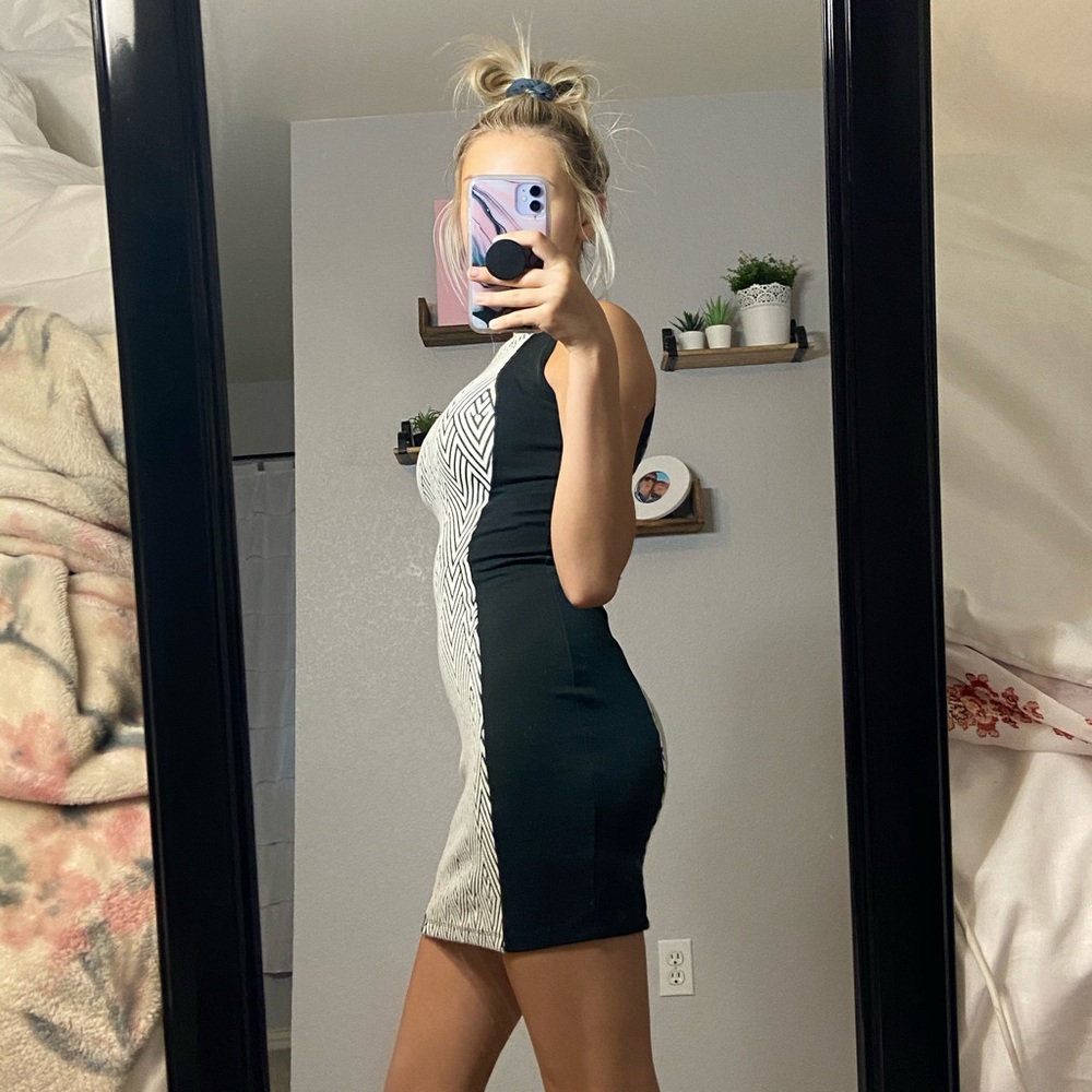 H&M Divided Fitted Mini Dress - Picture 6 of 6